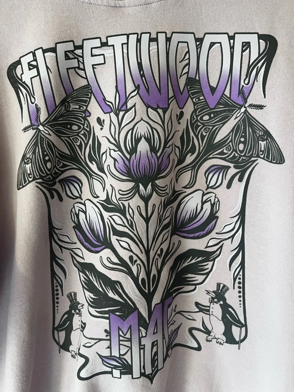 (2/$20)H & M Fleetwood Mac Lavender Graphic Sweatshirt - Picture 2 of 7
